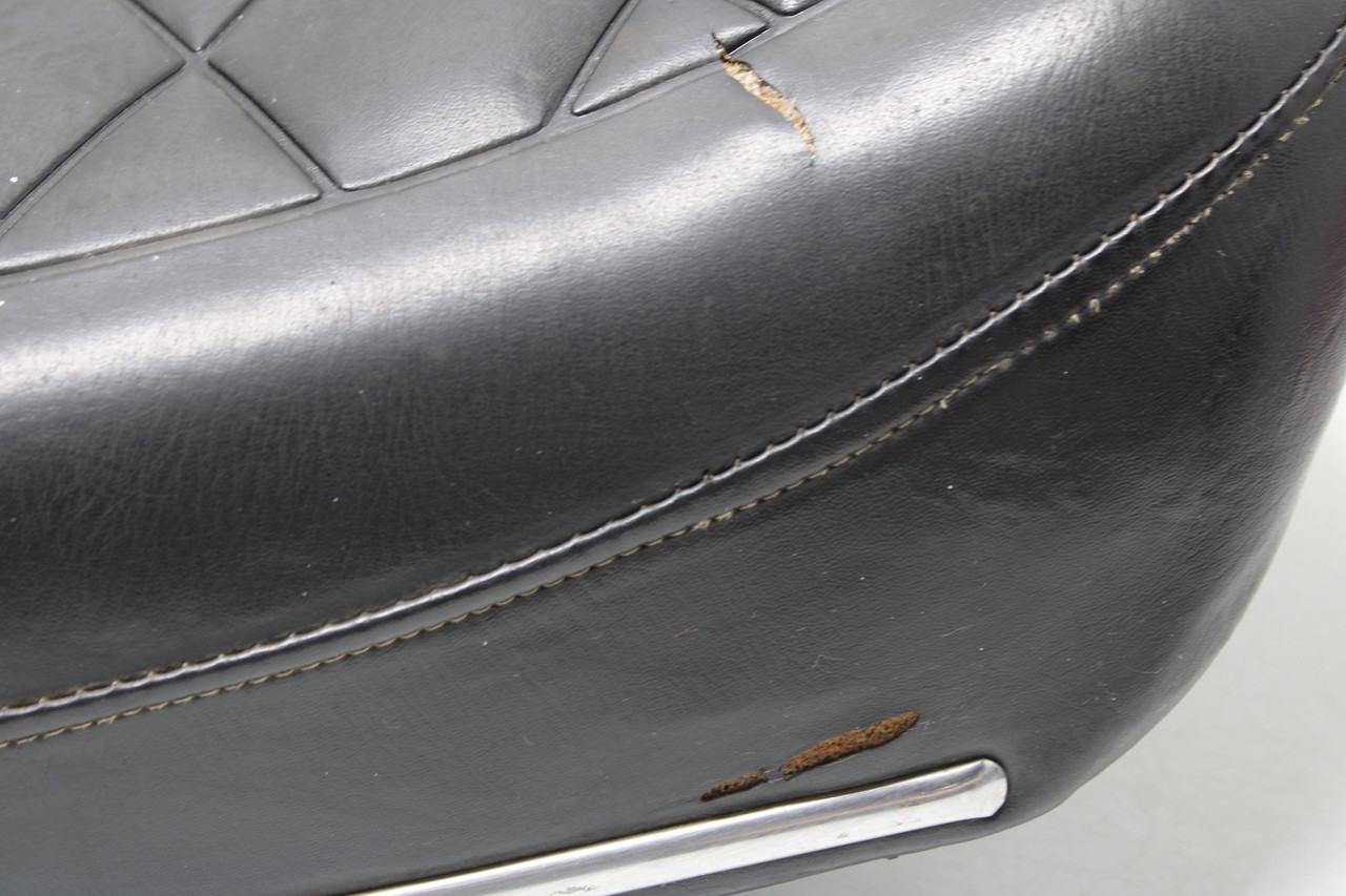 Honda CB750C 1981 77200-MA5-670 SEAT