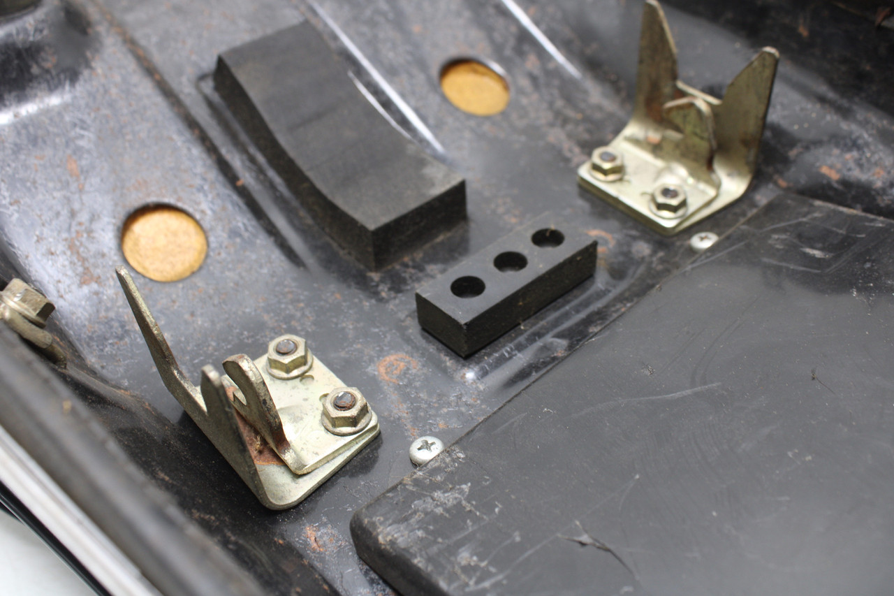 Honda CM400E 1980-1981 77200-447-670 Seat