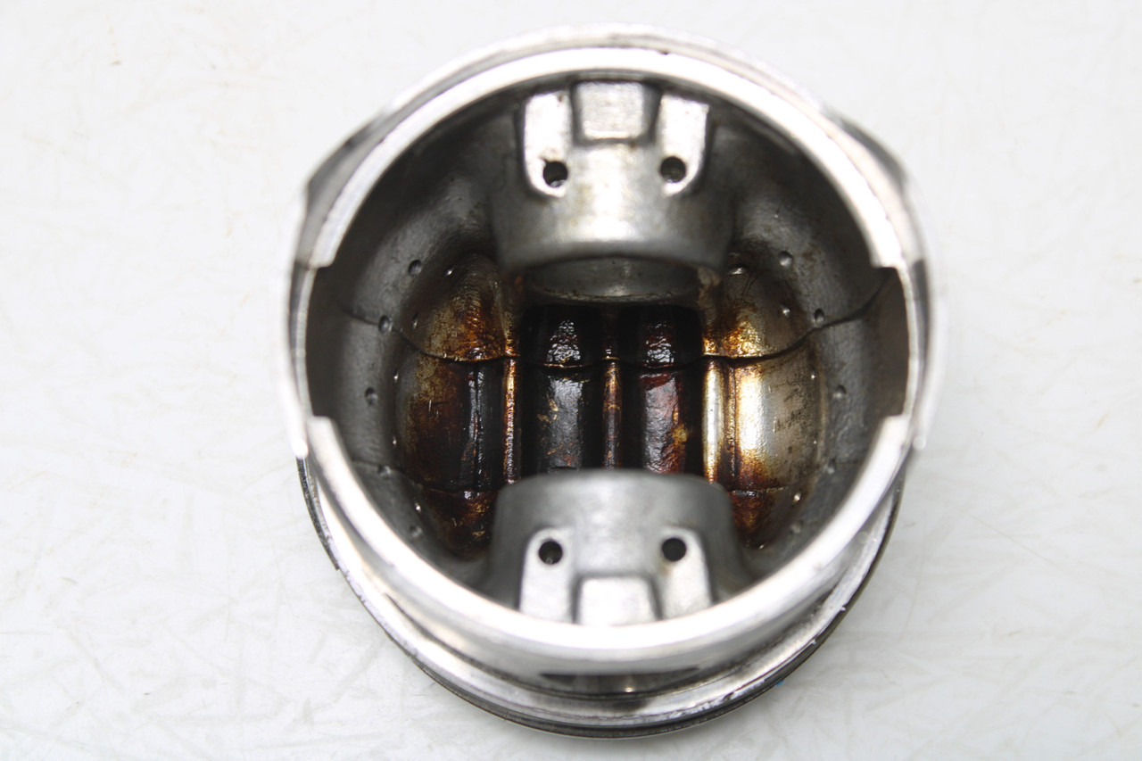 Kawasaki Z1 900 STD Pistons w/ Piston Rings
