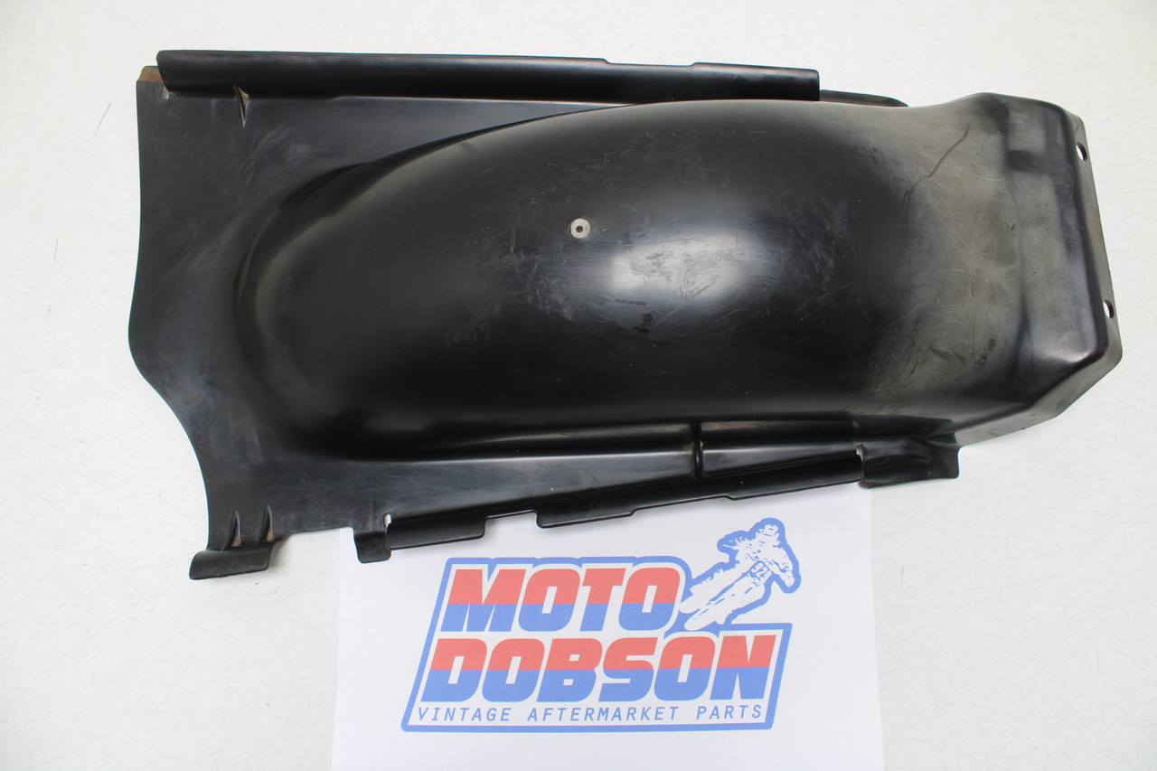 Honda GL650 Silver Wing 1983 80101-MA1-000 REAR FENDER