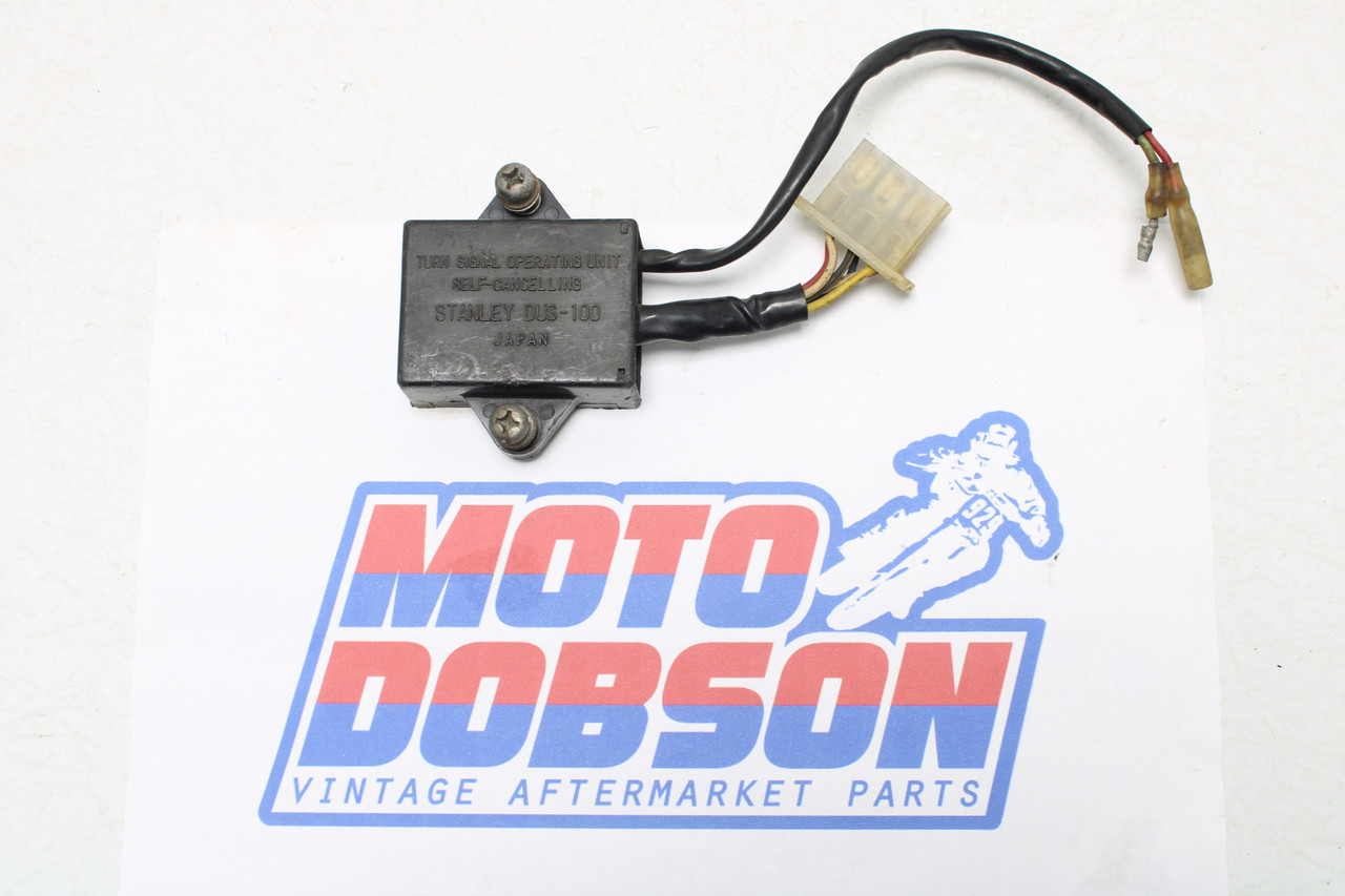 Honda VF700C Magna 1985 Turn Signal Operating Unit DUS-100