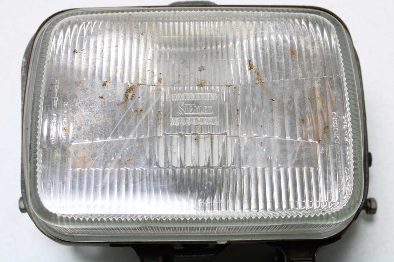 Suzuki GS550/700/750/1100  1980's 35100-49530-999 Headlight (no bulb)