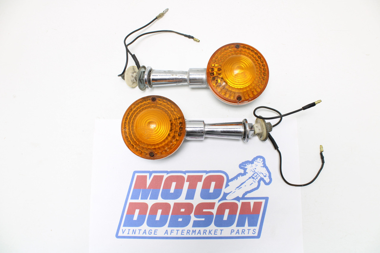 Yamaha XS850 3 Cylinder 341-83330-21-93 1980 Turn Signal Pair