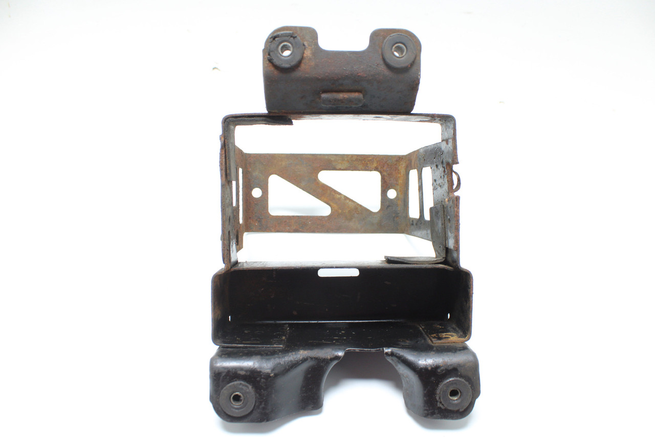 Suzuki Lemans GT750 1972-1977 41540-31000 HOLDER, BATTERY