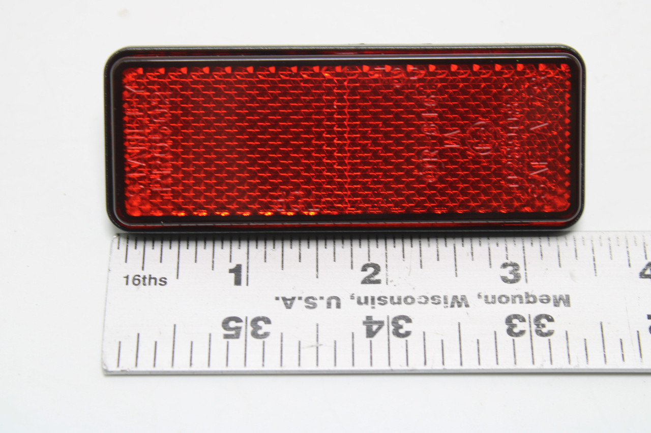 Yamaha YZFR3 MT03 XMAX 3C1-H5130-00-00 Rear Reflector