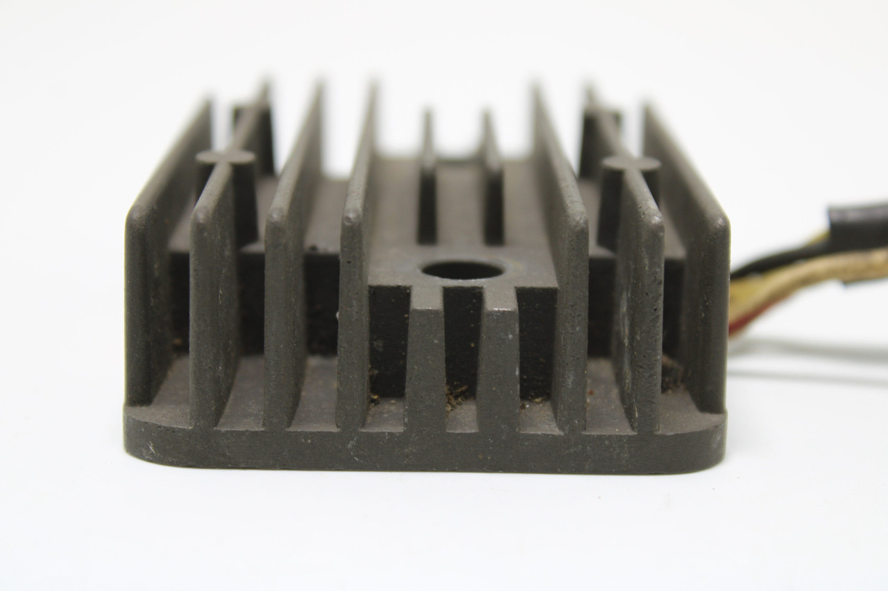 Kawasaki KZ1000 1979 SH230-12 1.2 Regulator-Rectifier