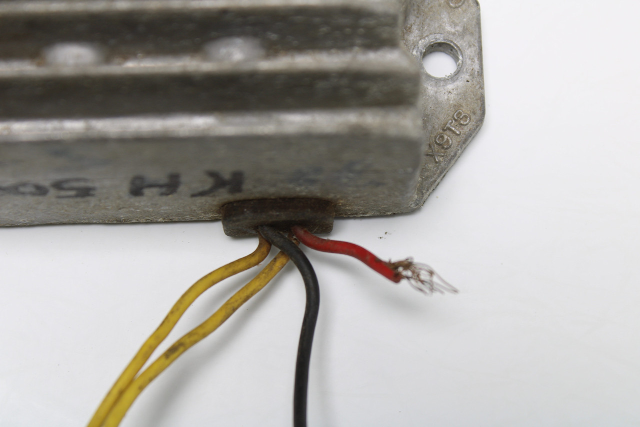 Kawasaki H1 H2 500 750 Voltage Regulator