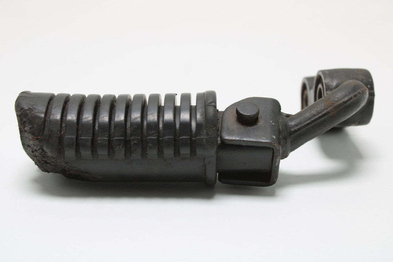 Suzuki GS1000C 1978 Front Footpeg Right Side