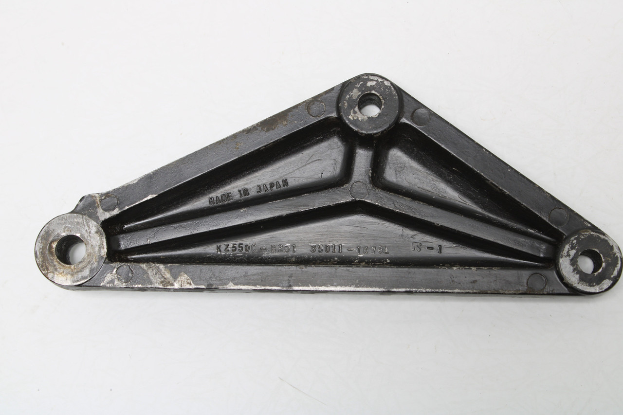 Kawasaki KZ550C 1980-1983 35011-1076L Left Rear Footpeg Bracket