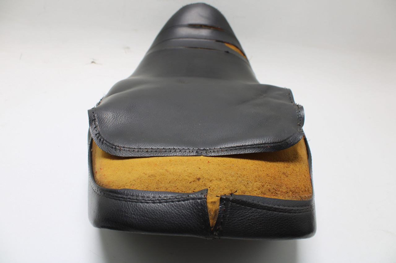 Kawasaki GPZ ZX750 Turbo 1985 53001-1355A Driver Seat
