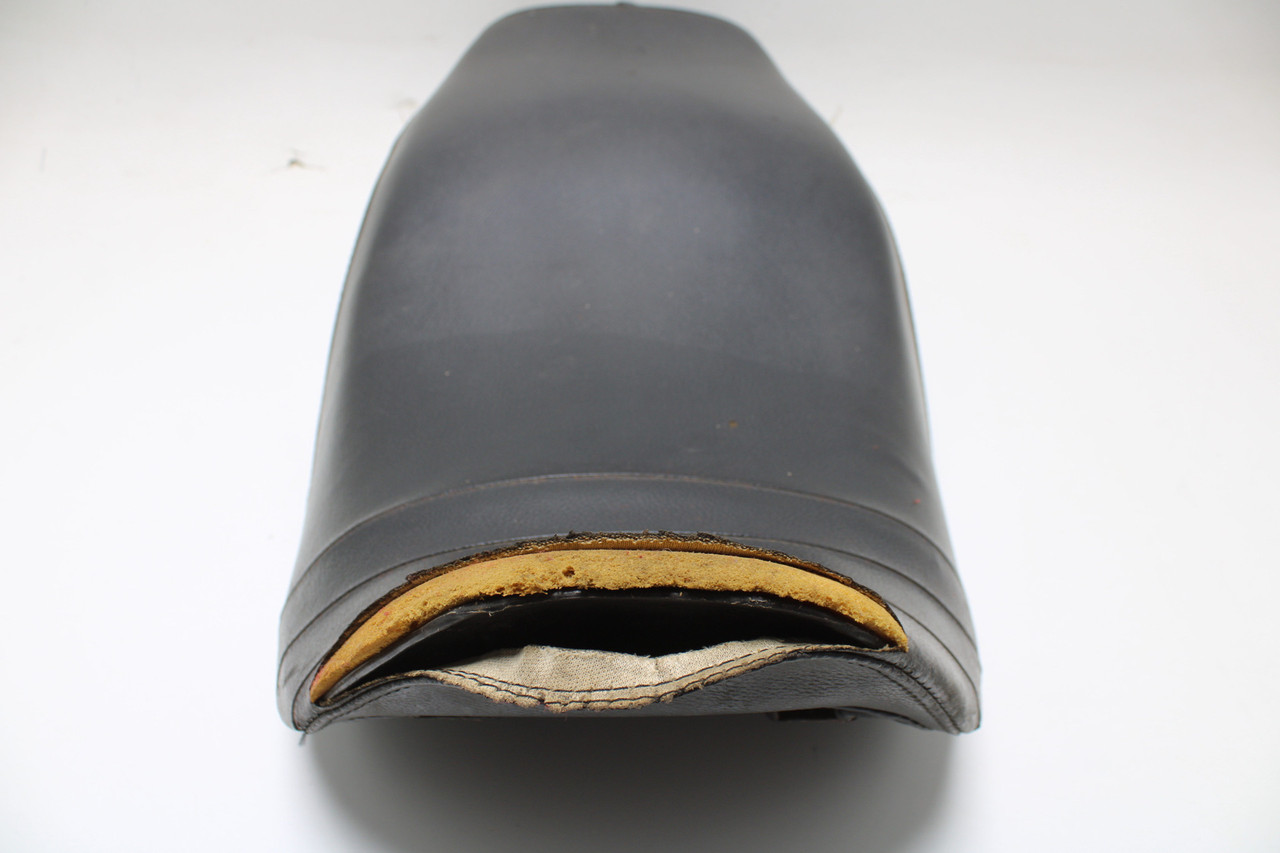 Kawasaki GPZ ZX750 Turbo 1985 53001-1355A Drivers Seat