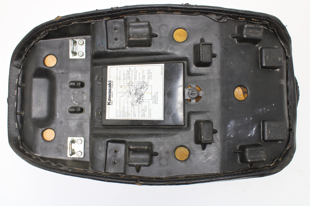 Kawasaki GPZ ZX750 Turbo 1985 53001-1355A Drivers Seat