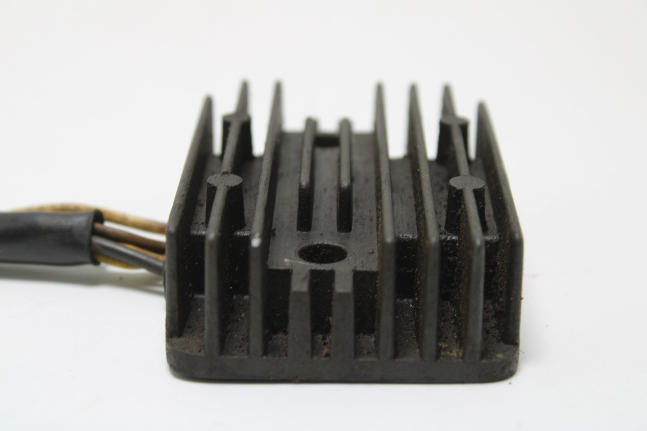 Kawasaki KZ550 D1 1981 Regulator Rectifier