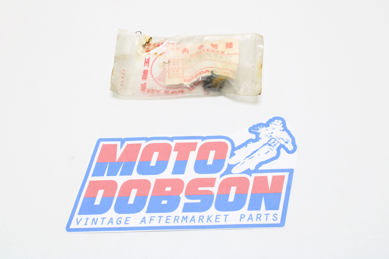 Honda CB450 Nighthawk 450 1983 84105-MC9-670 Rubber, RR. Turn Signal