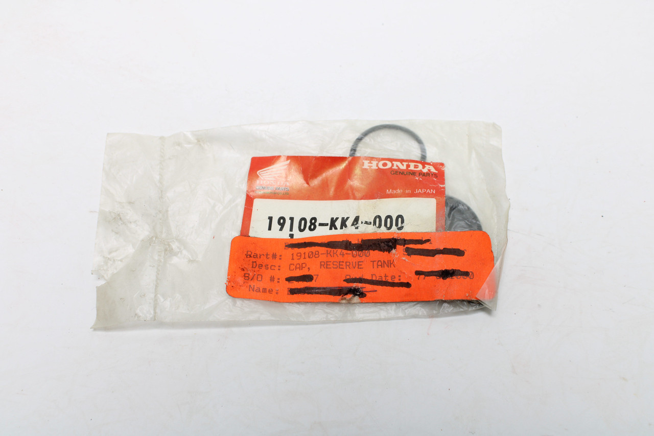 Honda NRX1800 ST1100 CBR1000 CB400 NX250  19108-KK4-000 Reserve Tank Cap