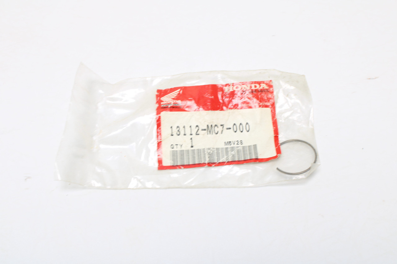 Honda VT1100 SXS1000 CRF1100 CMX1100 13112-MC7-000 Clip QTY-2
