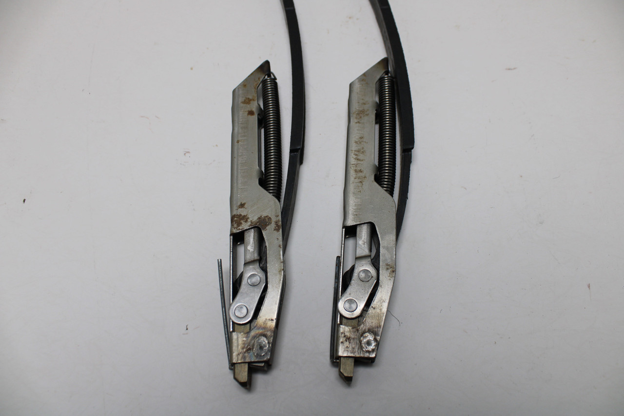 Honda VT700C 1984 14510-ME9-020 TENSIONER CAM CHAIN Brand-New Pair