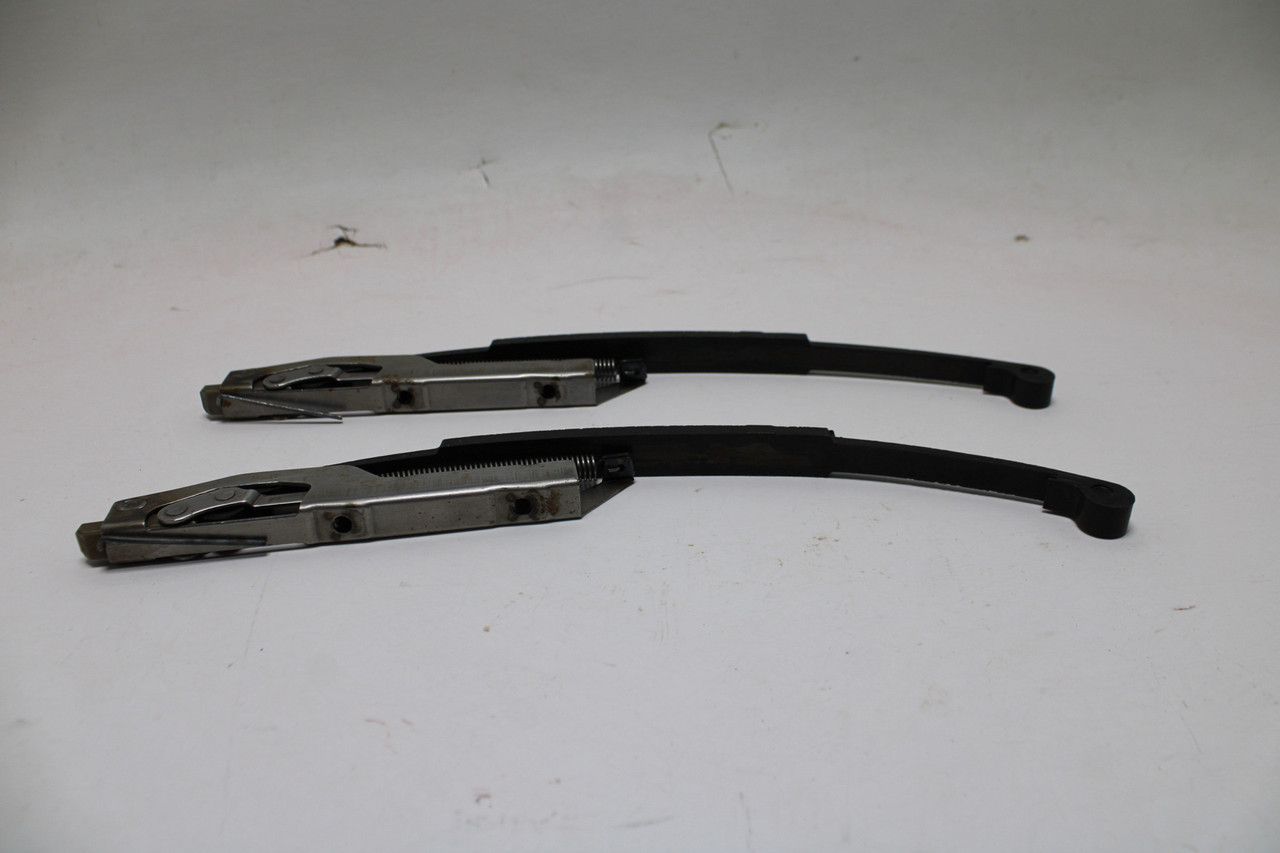 Honda VT700C 1984 14510-ME9-020 TENSIONER CAM CHAIN Brand-New Pair