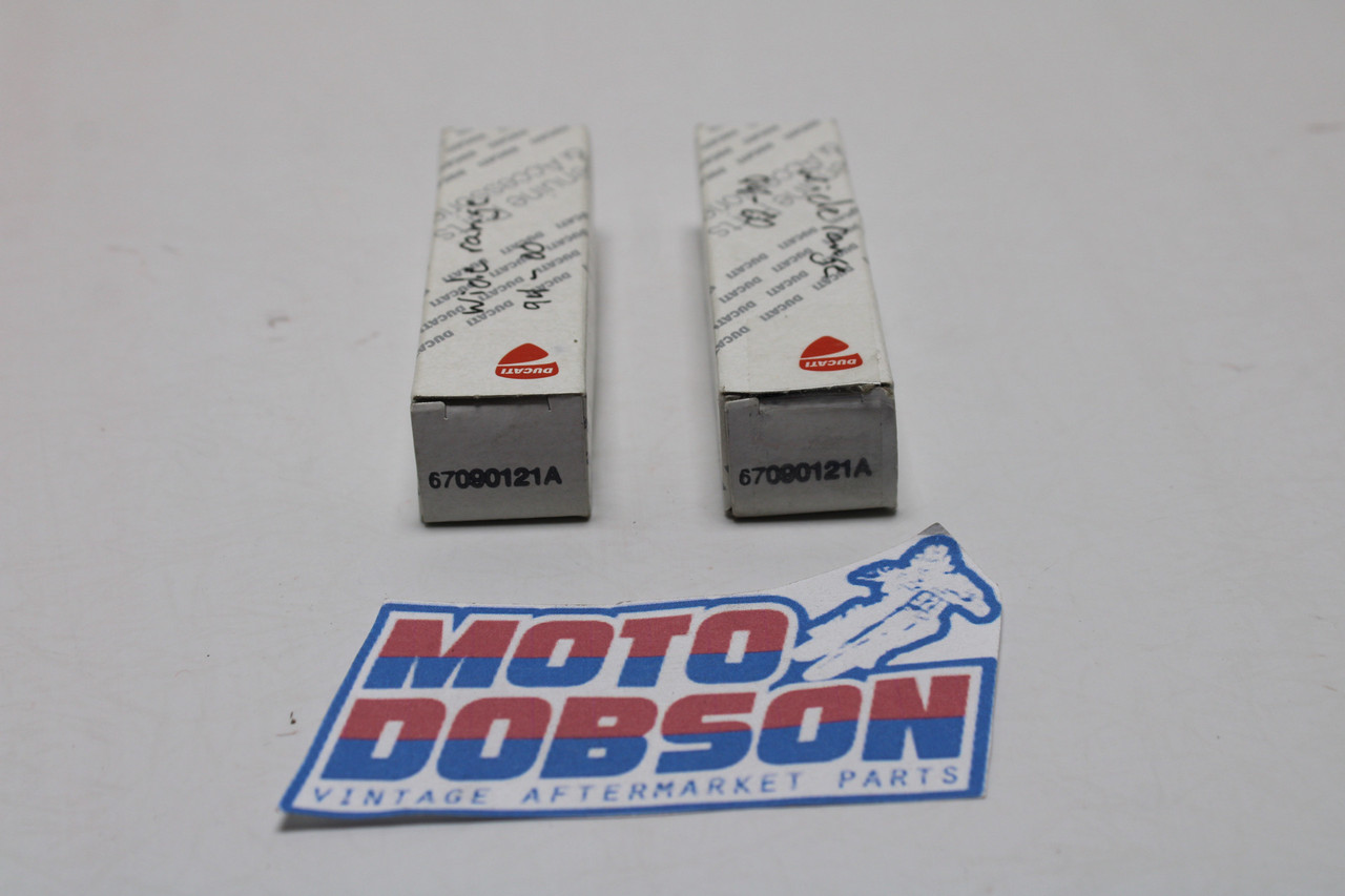 Ducati ST4 ST4S 67090121A Champion RA59GC Spark Plug QTY 2