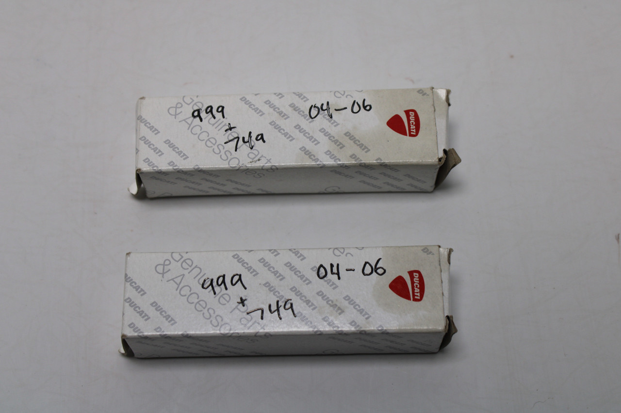 Ducati 749 S 749 R 67090301A Champion RG59V Spark Plug QTY 2