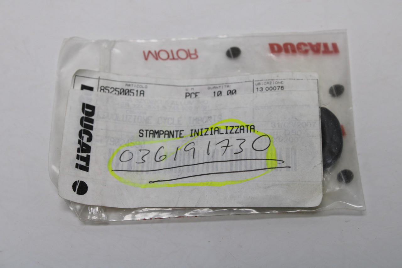 Ducati Supersport 620 800 920S 036191730 Rubber Grommet