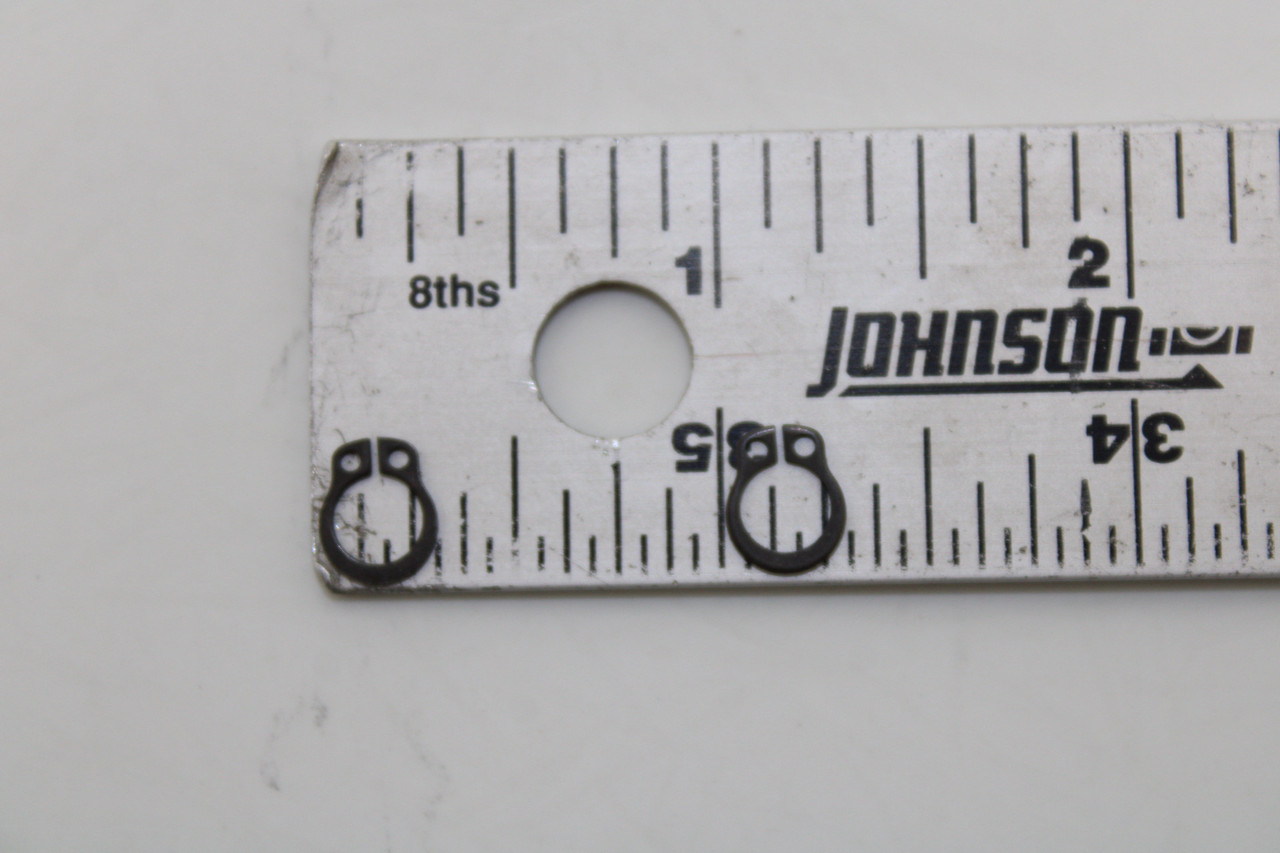 Ducati Supersport 1000 SS Monster 400 735000624 Circlip Sold as Pair