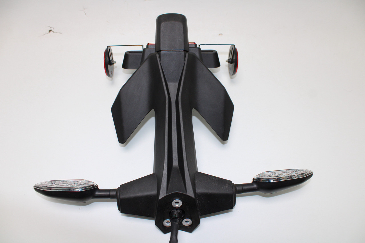 Yamaha YFZ-R1 2CR-2162R-00 Rear Fender Assy With Taillights