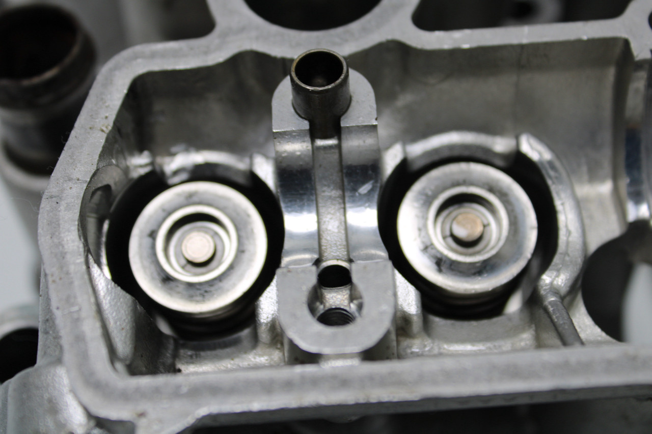 Suzuki RMZ450 Cylinder Head Cams Valve cover