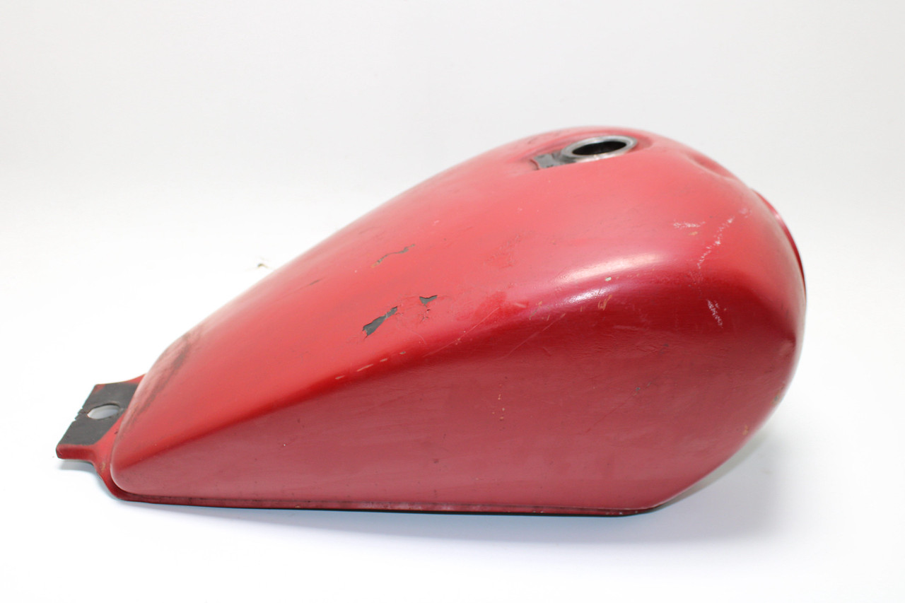 Honda VT500-C Shadow 1984 175A1-MF5-770ZA Fuel Tank