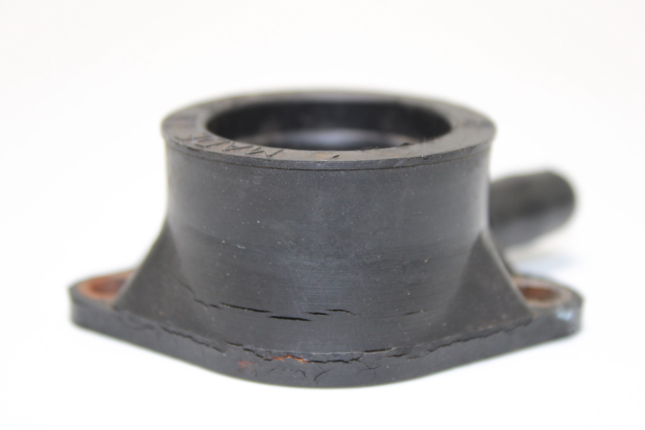 Kawasaki Z1 KZ900 KZ1000 16065-028 RH Carburetor Holder