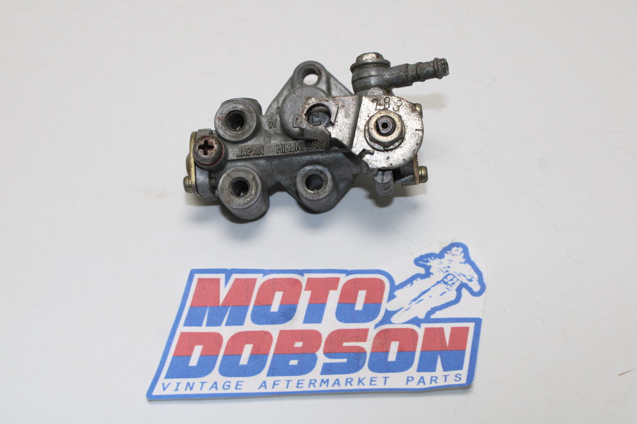 Suzuki TC125 1972-1975 16100-28830, 16100-28010 Oil Pump 2