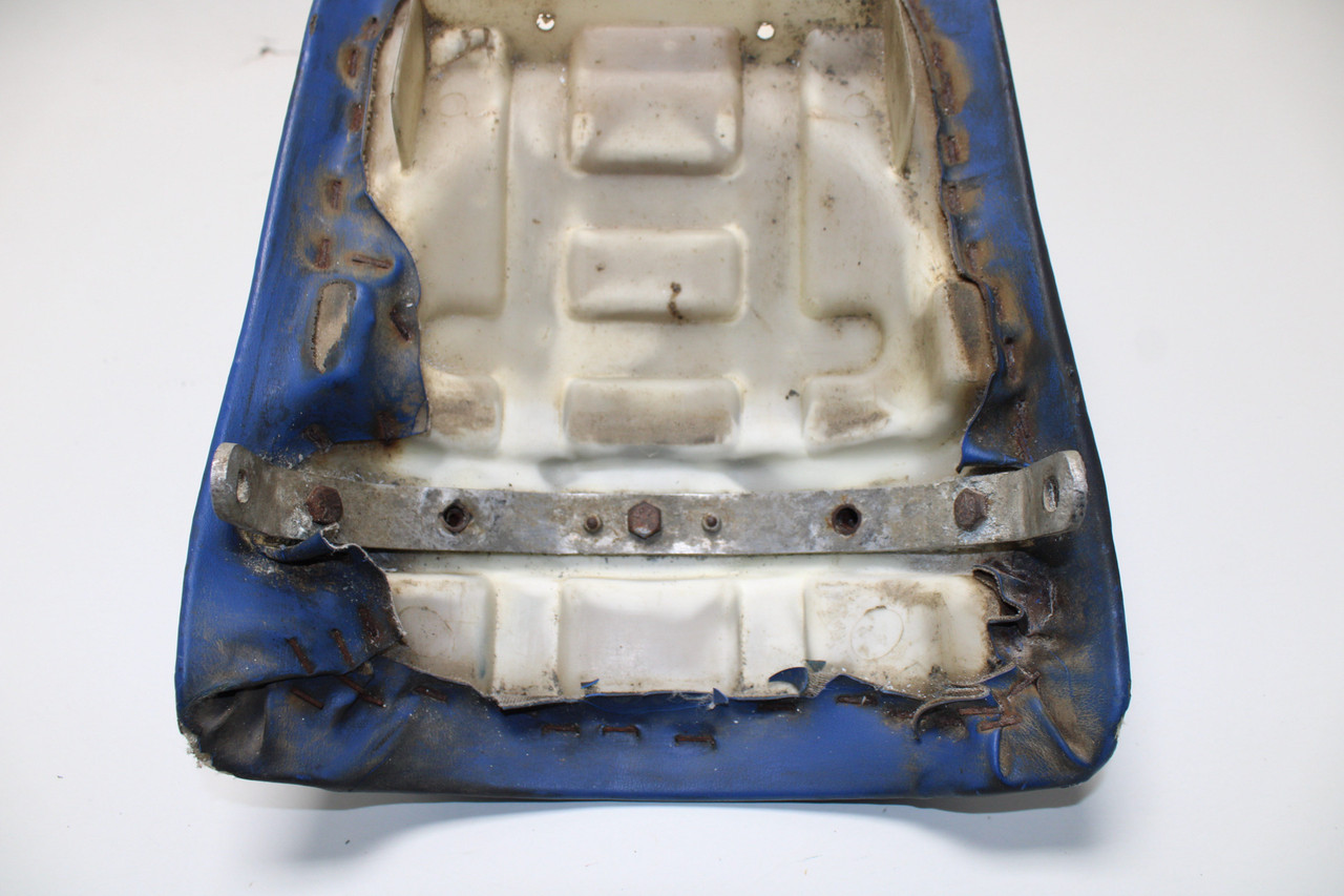 Suzuki RM125 RM250 Model E 1984-1985 45100-14X00-58D Seat