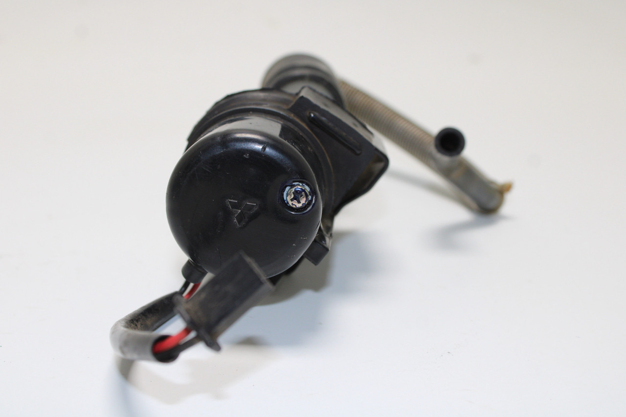 Kawasaki Ninja ZX-6 ZX600 49040-1057 1994-2001 Pump Fuel ASSY