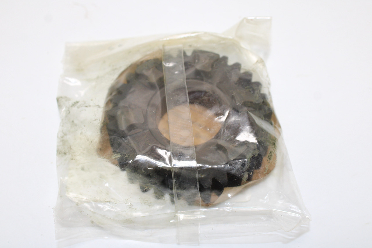 Yamaha  XV1700 Road Star Warrior 2002-2005 5PX-17141-20 Gear 4th Pinion (31T)