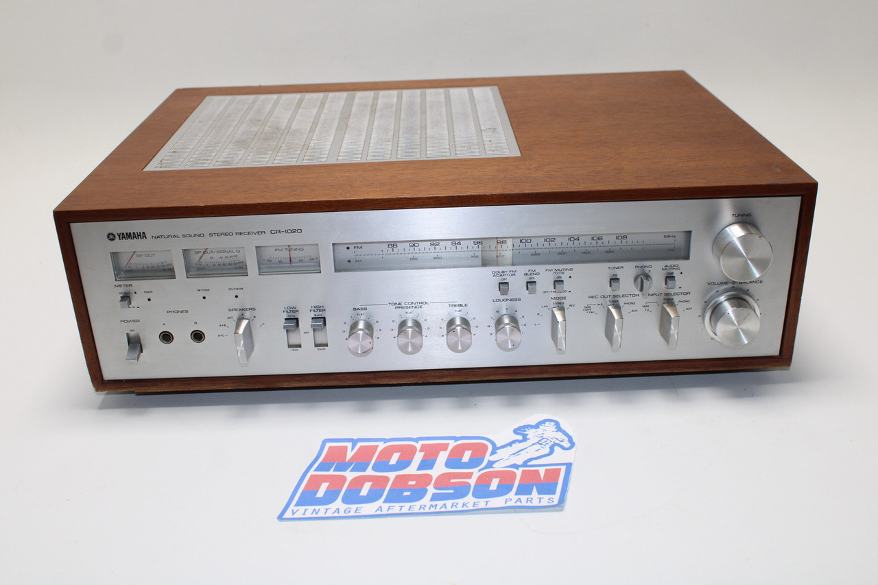 Yamaha CR-1020 AM/FM Natural Sound Stereo Receiver