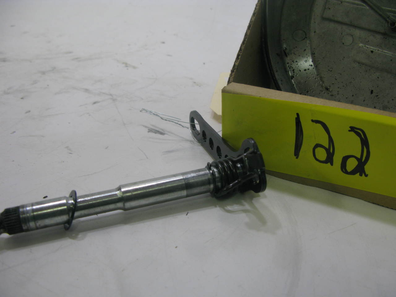 Honda CRF450R 24610-MEN-730 SPINDLE, GEARSHIFT Shift Shaft Lever 2004 2005 2006