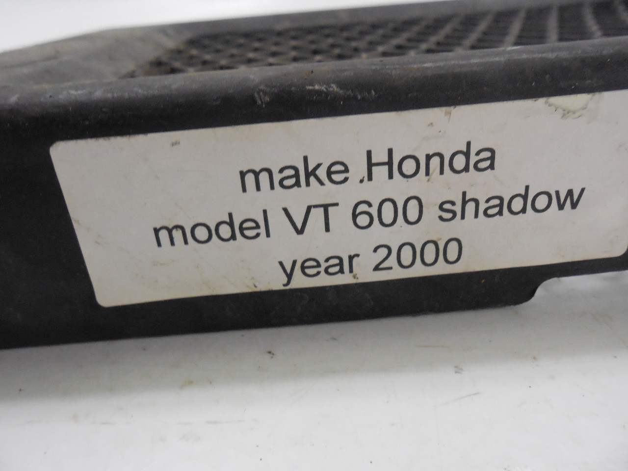 Honda VT 600CD Shadow 19031-MZ8-K00 GRILLE, RADIATOR Radiator Shroud