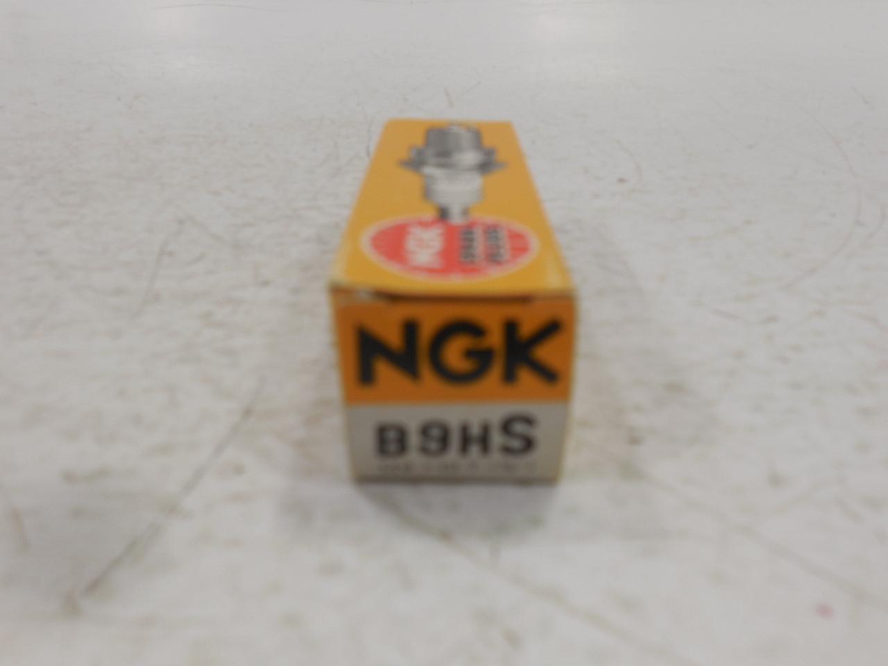 NGK B9HS  Spark Plug Honda Yamaha Kawasaki Suzuki Harley-Davidson KTM