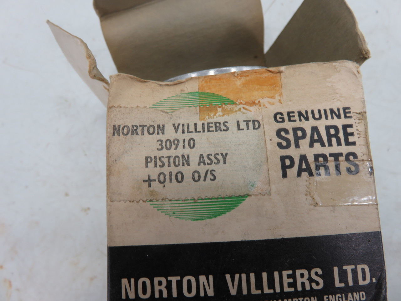Norton Villiers LTD 30910 piston assbly .010 Oversize