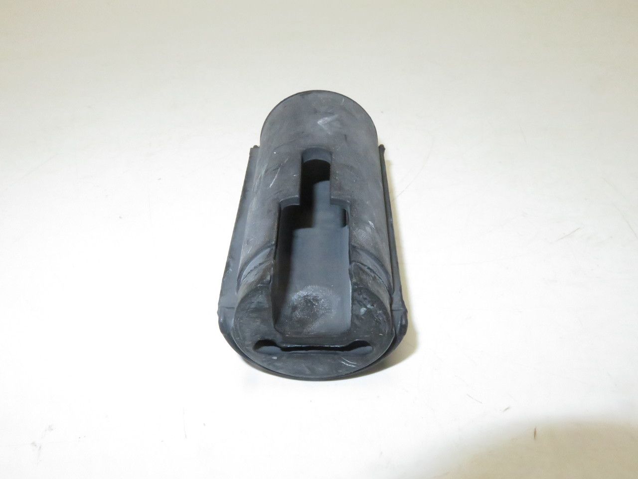 Honda Magna Rebel Shadow 50661-MK7-000 RUBBER, MAIN STEP