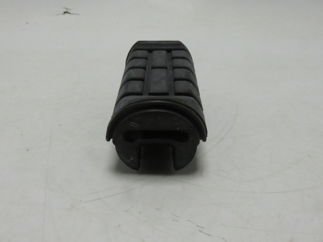 Honda Magna Rebel Shadow 50661-MK7-000 RUBBER, MAIN STEP
