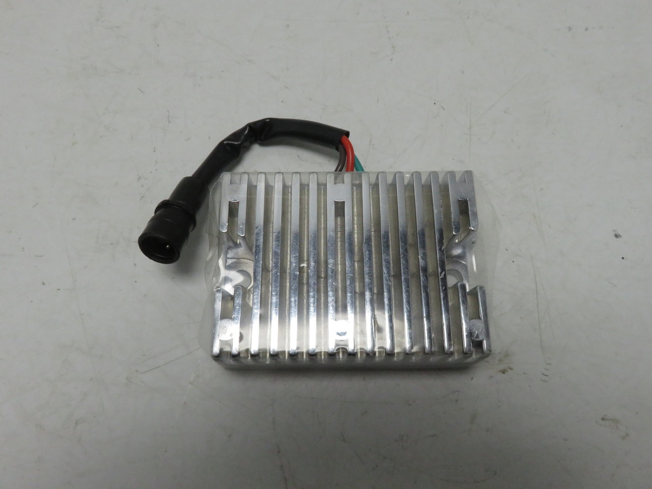 Yamaha SR250 FZR400 600 XJ600 RZ350 Voltage Regulator Electro Sport ESR080 Battery
