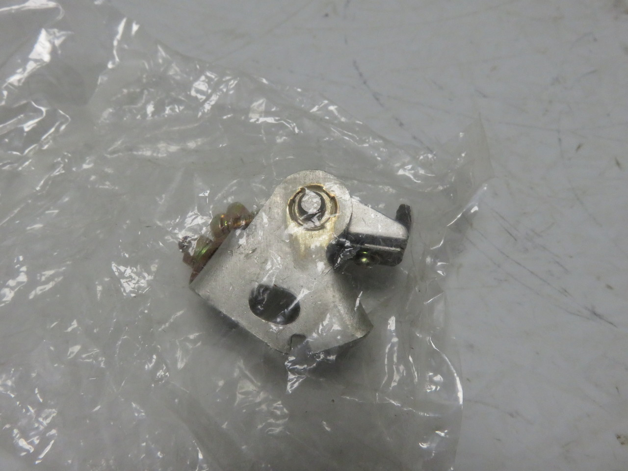 Suzuki GT550 750  33170-31010 POINT ASSY Breaker