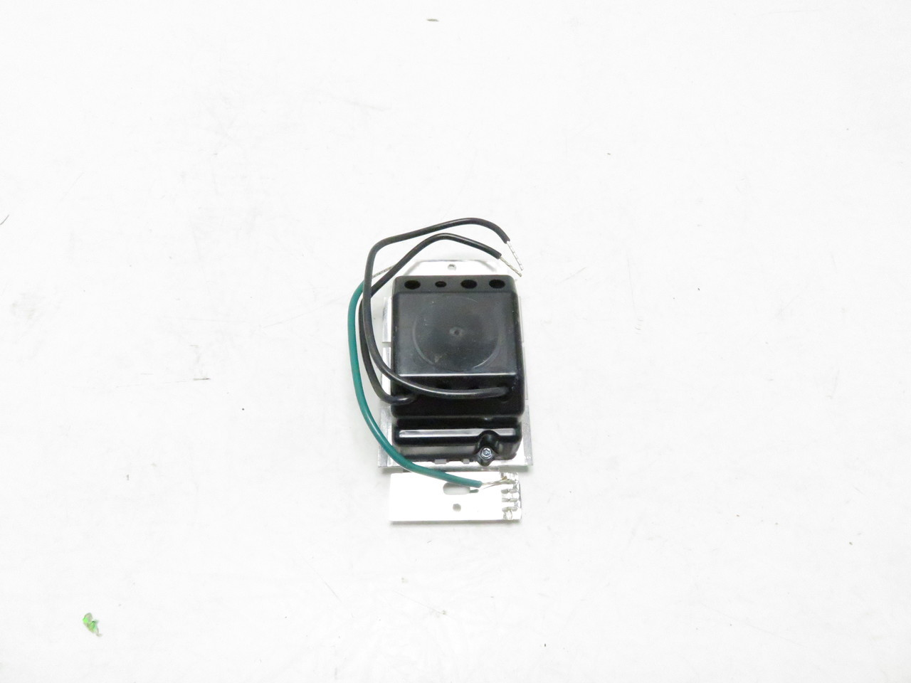 Lutron Diva Magnetic Low-Voltage Single-Pole Dimmer DVLV-600P-WH
