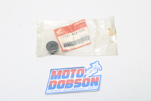 Honda GL1200 1984 17241-MG9-000 Grommet, Breather Tube