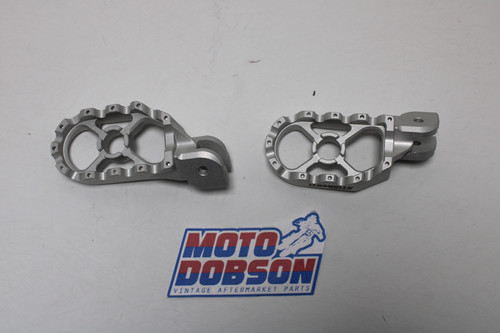 Ducati Scrambler Flat Track Pro 800 96280211A Footrest Foot Peg