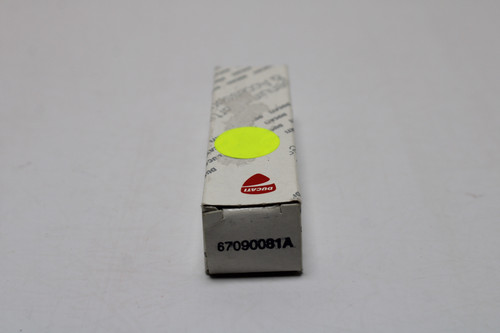 Ducati Monster 400 Monster 900 67090081A Champion RA6HC Spark Plug