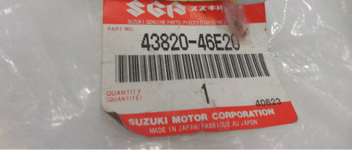 Suzuki GSX R1100 left foot peg bracket 43820-46E20