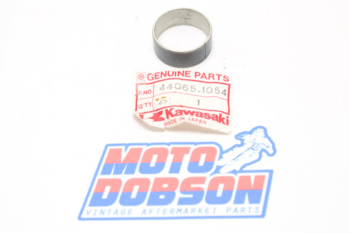 Kawasaki 44065-1054 FORK BUSHING KMX 125 ZX550 - Moto Dobson