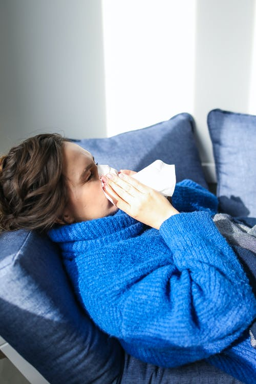 7 Signs You’re Coming Down With a Cold